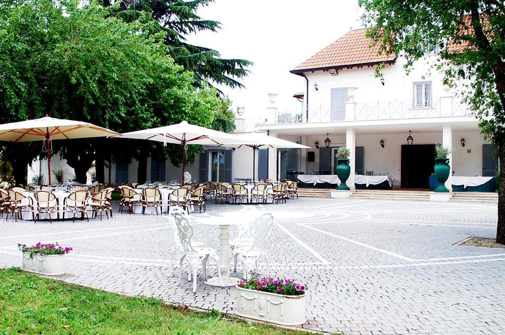 Villa Strampelli Pomezia Exterior foto