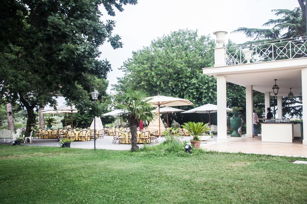 Villa Strampelli Pomezia Exterior foto