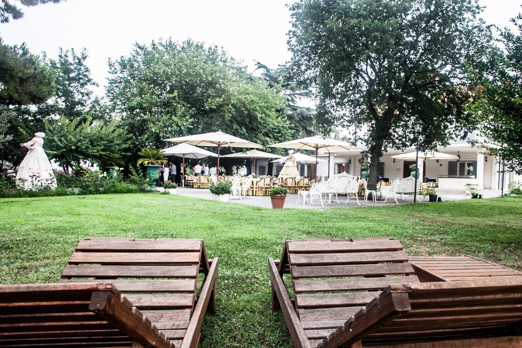 Villa Strampelli Pomezia Exterior foto