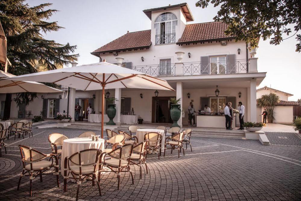 Villa Strampelli Pomezia Exterior foto