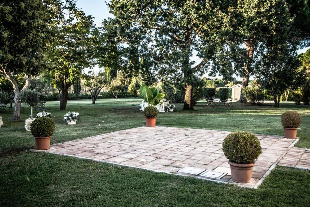 Villa Strampelli Pomezia Exterior foto